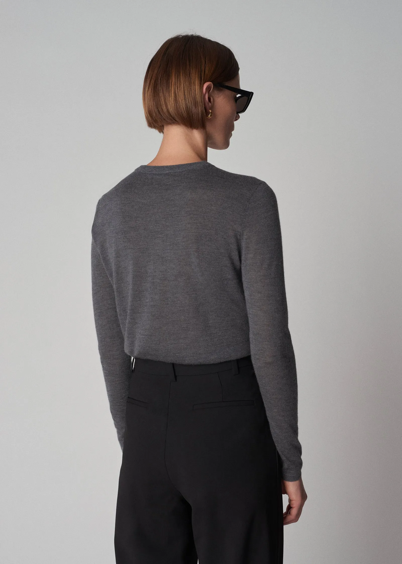 Long Sleeve Crew Neck Tee in Fine Cashmere - Grey